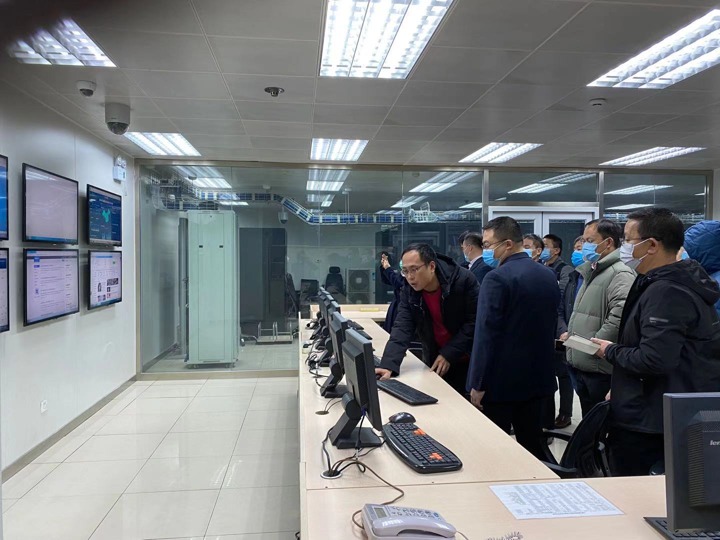 集团党委委员、、副总司理张清带队到中国太原煤炭生意中心考察交流