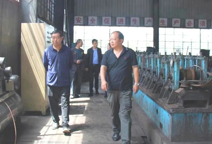 集团专家组一行到一平浪煤矿调研考察转型开展事情