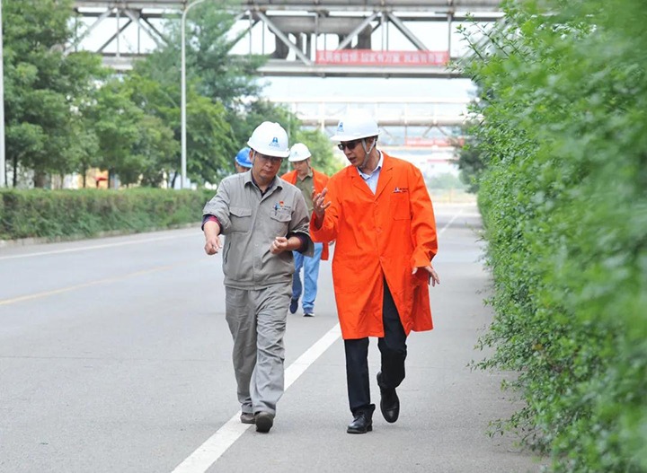 集团党委委员、、副总司理缪和星一行赴先锋化工开展三季度暨国庆节前清静检查