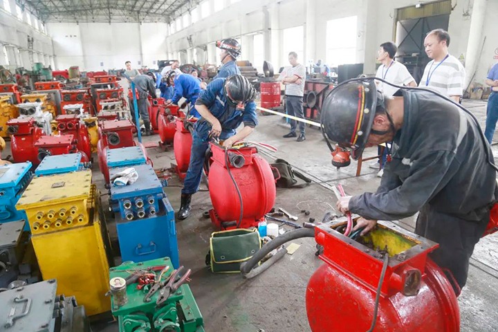 威信煤炭开展电缆接线、、、钢管焊接手艺交锋活动