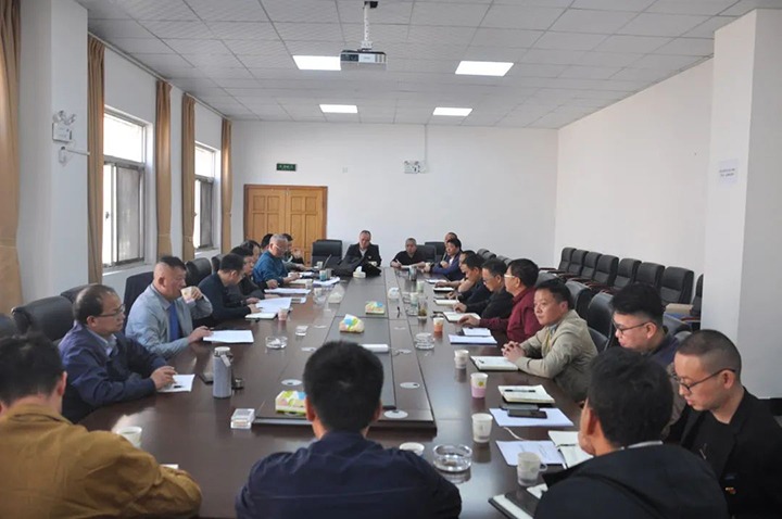 云煤（尊龙Z6官方网站）集团总司理助理陈家昆一行到陆东煤矿公司开展清静检查