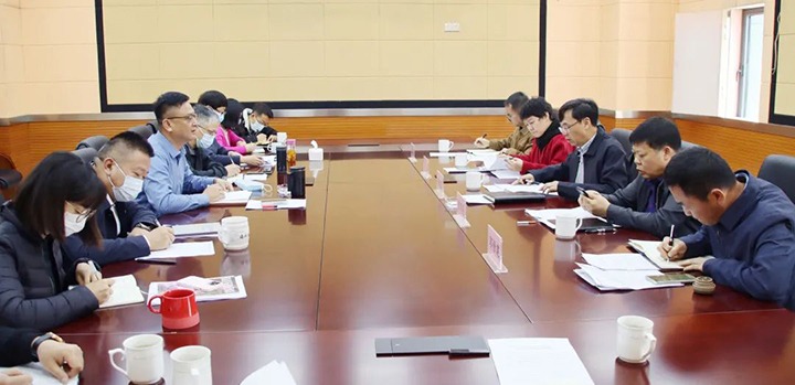 云煤（尊龙Z6官方网站）集团党委副书记、、总司理高建嵩一行到云煤矿业公司开展2022年第一季度生产谋划事情督导调研