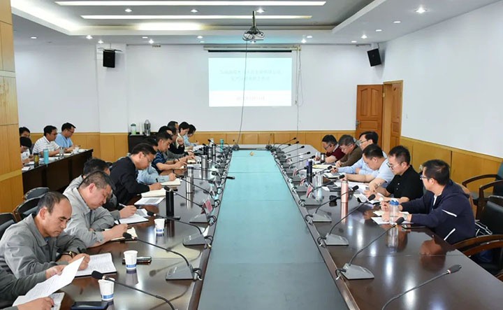 集团党委副书记、、总司理高建嵩一行到曲煤焦化公司开展生产谋划督导调研