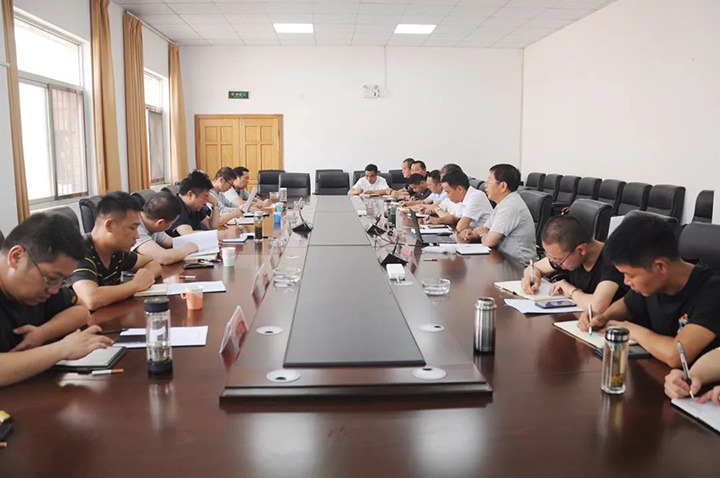 【简讯】省能源局能源清静督导随处长潘永军一行到陆东煤矿检查、中石化云南分公司到先锋化工考察交流、镇雄煤业成立瓦斯治理立异事情室