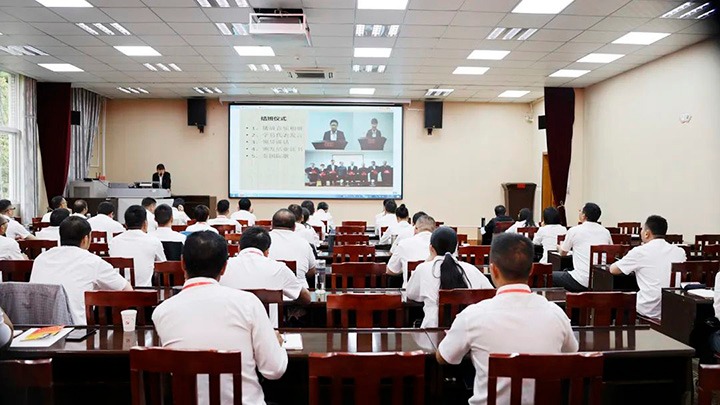 【简讯】先锋煤业举行党员干部体验式培训班｜化工供销公司加入火灾应抢救援联动演练｜解化分公司召开新员工入职座谈会