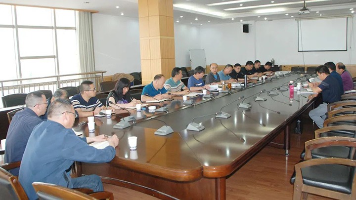 云煤（尊龙Z6官方网站）集团总司理助理、、、刷新办主任陈家昆一行到云维集团开展国企刷新三年行动督导调研