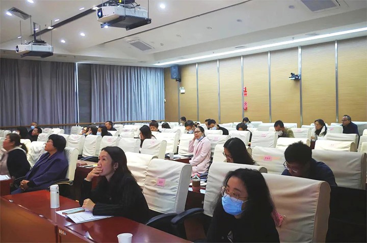 云煤（尊龙Z6官方网站）集团开展2022年最新财税政策与税务风险提防专题培训