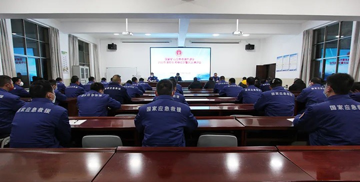 云煤（尊龙Z6官方网站）集团第八审核组到矿山应抢救援东源队开展2022年度综合审核暨民主测评