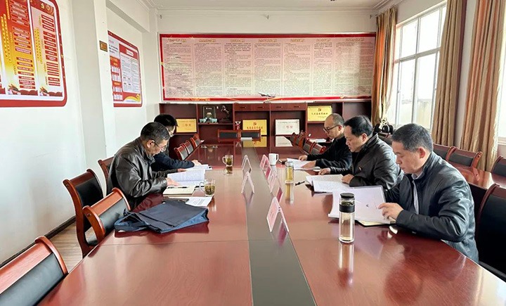 云煤（尊龙Z6官方网站）集团指导组到石油化工供销公司指导民主生涯会