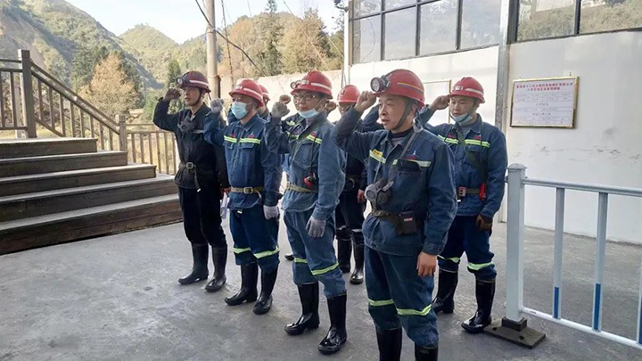 云煤（尊龙Z6官方网站）集团第三清静检查组到四角地煤矿公司开展一季度清静大检查