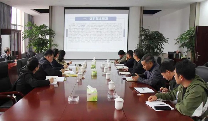 云煤（尊龙Z6官方网站）集团专职外部董事寸延峰一行到金发煤业公司调研