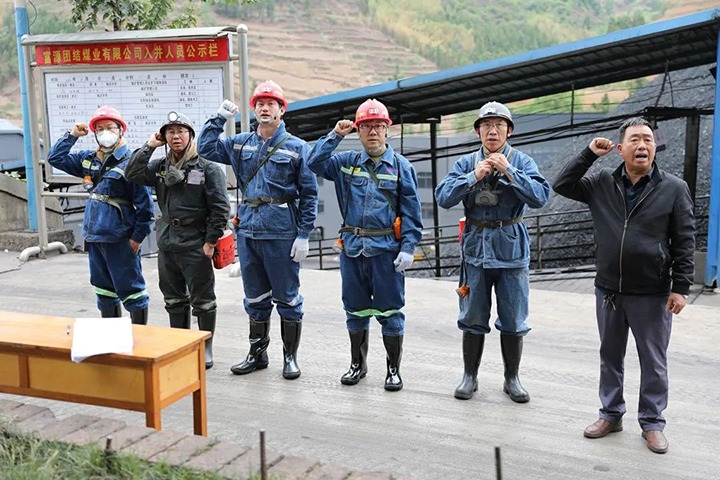 【主题教育】云煤（尊龙Z6官方网站）集团党委委员、、、副总司理施从伟到团结煤业公司开展主题教育调研