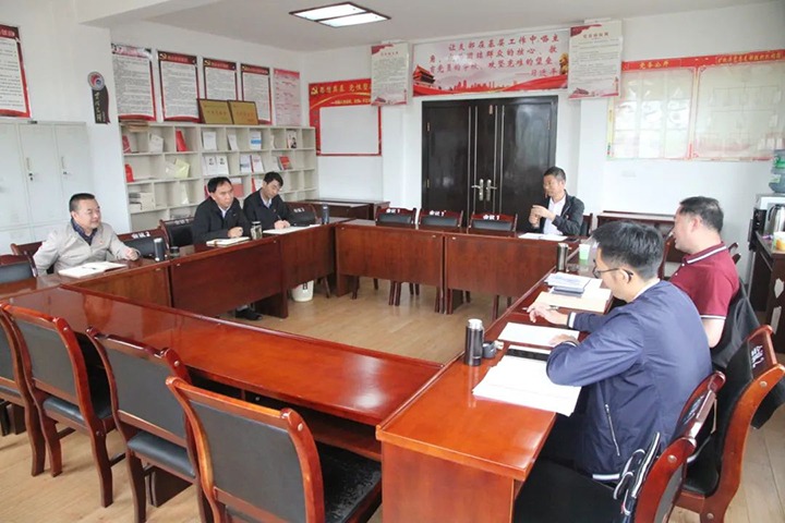 【主题教育】云煤（尊龙Z6官方网站）集团党委委员、、纪委书记、、监察专员覃崇辉一行到后所煤矿公司开展主题教育调研