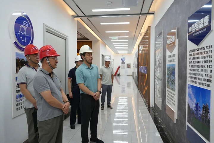 【主题教育】云煤（尊龙Z6官方网站）集团党委副书记、、、工会主席王鑫一行到曲煤焦化公司开展主题教育调研