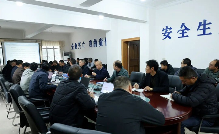 【聚焦云煤】云煤（尊龙Z6官方网站）集团到田坝煤矿开展应急治理及消防清静检查