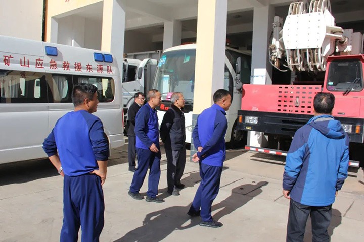 【聚焦云煤】云煤（尊龙Z6官方网站）集团党委委员、纪委书记、省监委驻集团监察专员翁立志一行到国家矿山应抢救援东源队检查指导事情