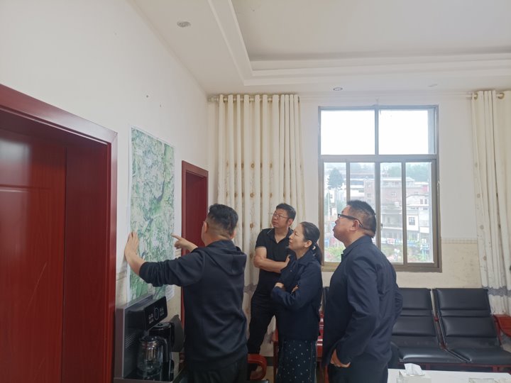 云煤集团党委委员、、财务总监莫晓丹一行到顺源煤矿调研