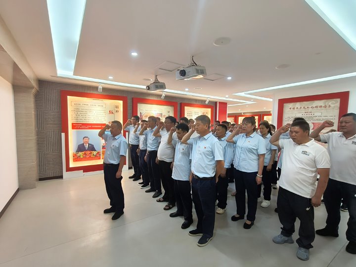 四角地煤矿、、天井煤矿党总支联合开展“红色教育+警示教育”主题党日活动