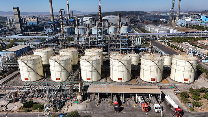 钢浮盘“上岗”，，铝浮盘“退休”！！ VOCs隔离效率超95%